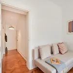 شقة Light-filled & Renovated Apartment, By Timecooler Lisboa